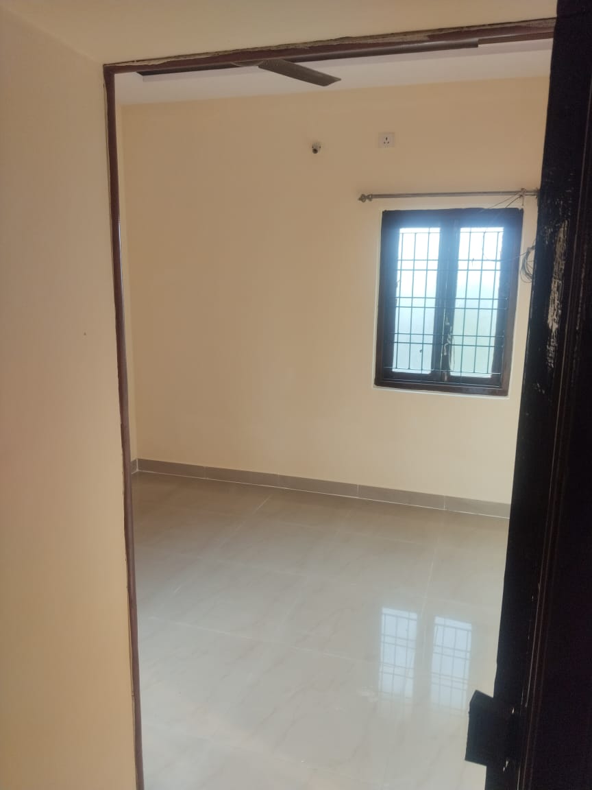 2 BHK  Flat For sale in W