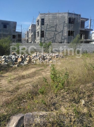 OPEN PLOT FOR SALE IN KOM