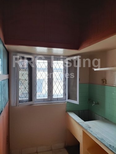 FLAT FOR SALE IN KUKATPAL