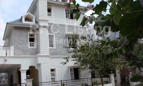 6 BHK Independent house f