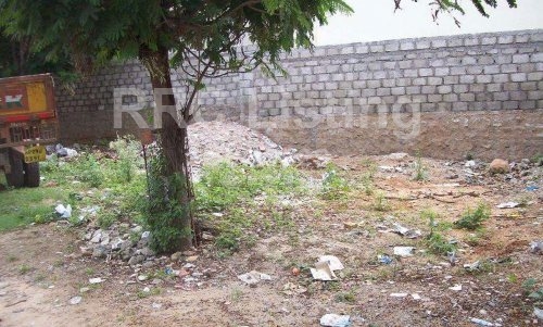 Open plot for sale in Wes