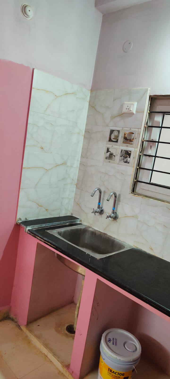 3 BHK Flat For sale in Se