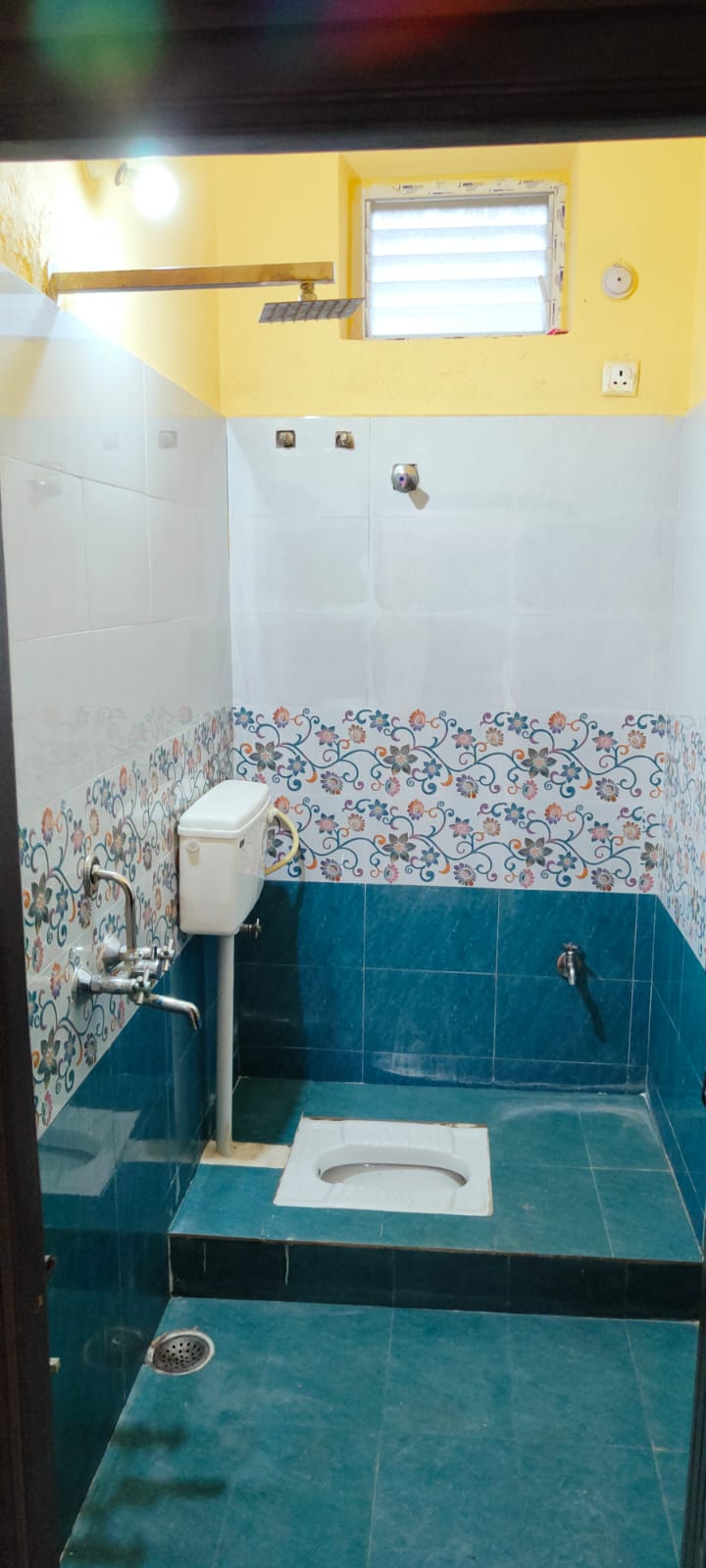 3 BHK Flat For sale in Se