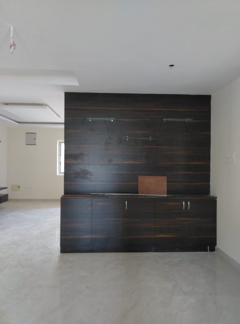 6 BHK Indedpendent House 