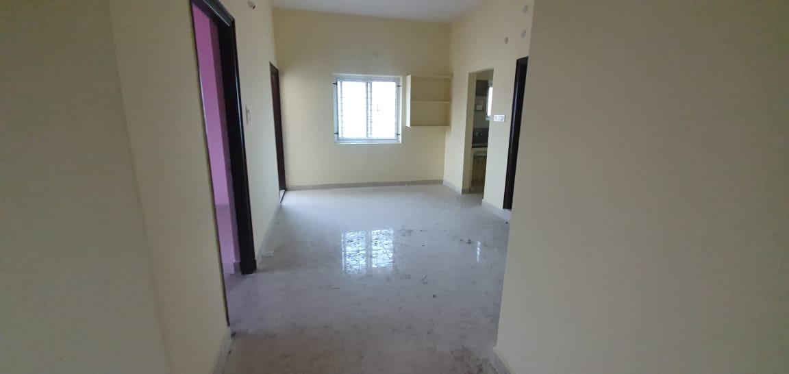 3 BHK Flat for sale in Ch