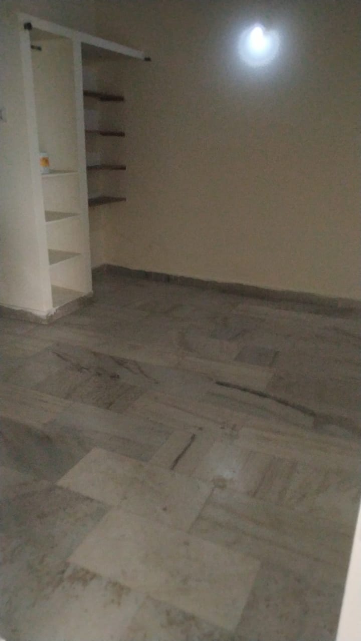 2 BHK Flat for sale in Ma